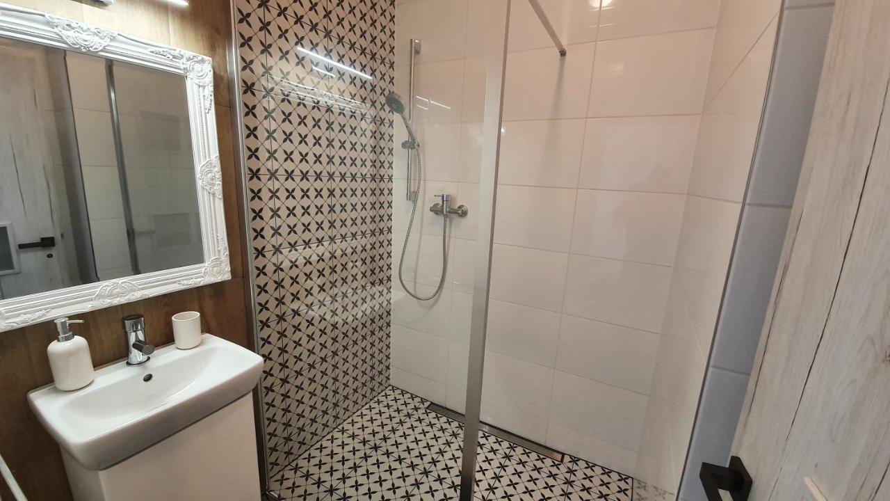 Cozy Studio With Netflix - Apartmanovy Dom Bernard Vysoké Tatry Exterior photo
