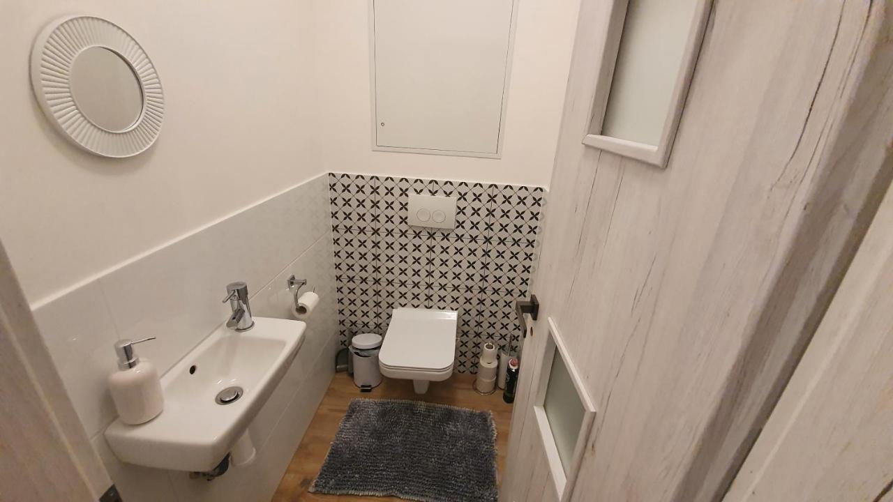 Cozy Studio With Netflix - Apartmanovy Dom Bernard Vysoké Tatry Exterior photo